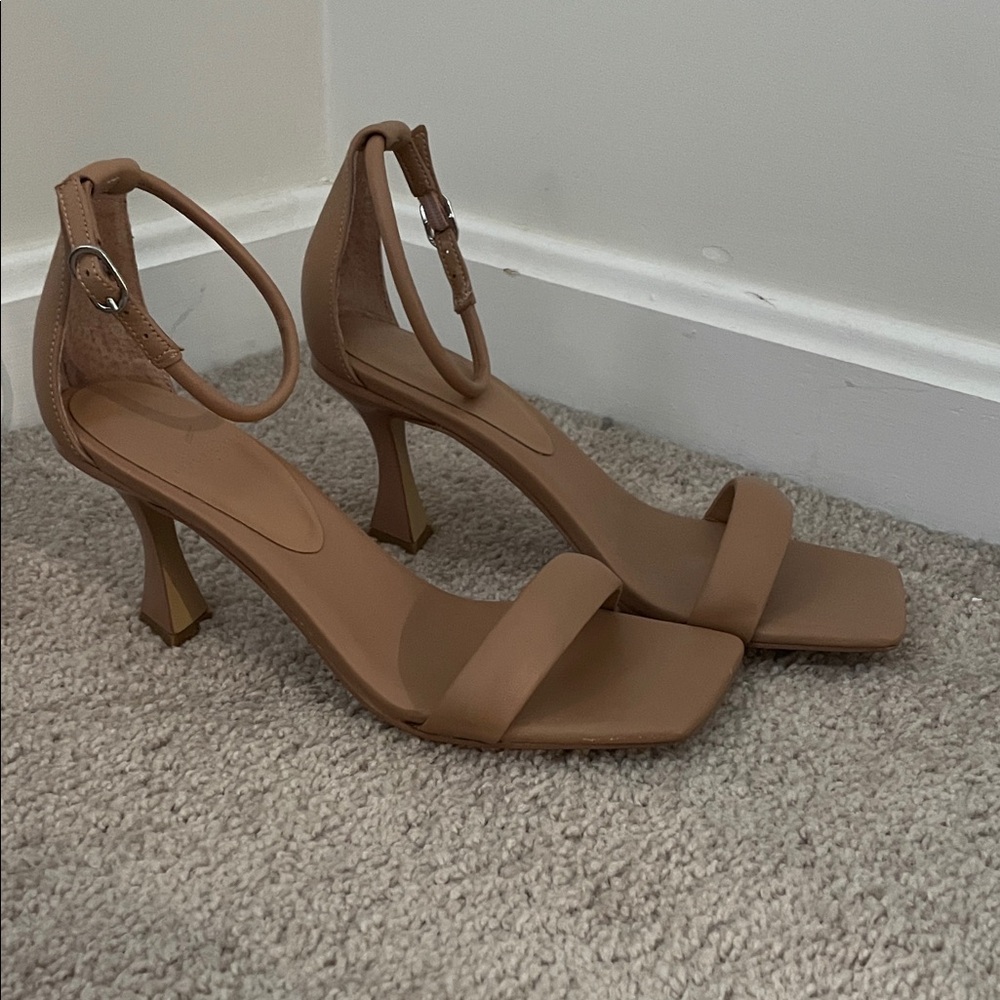 Marc Fisher Tan Heels - Never Worn